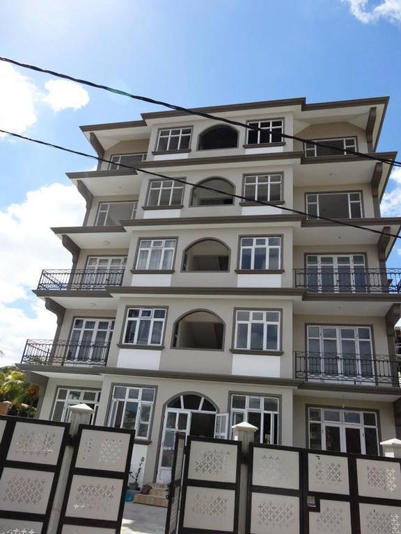 Twins Apartment *